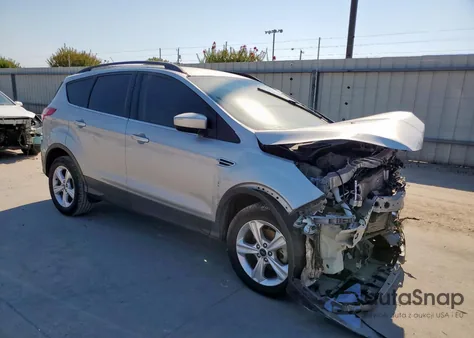 2015 Ford Escape Se z USA, uszkodzony, nr VIN 1FMCU0GX8FUC35182